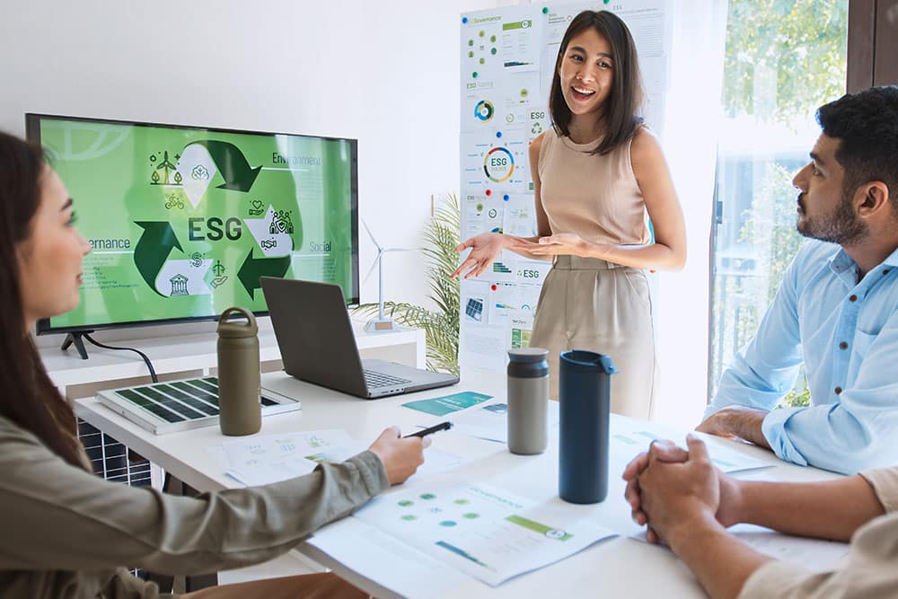 Discussing ESG at work